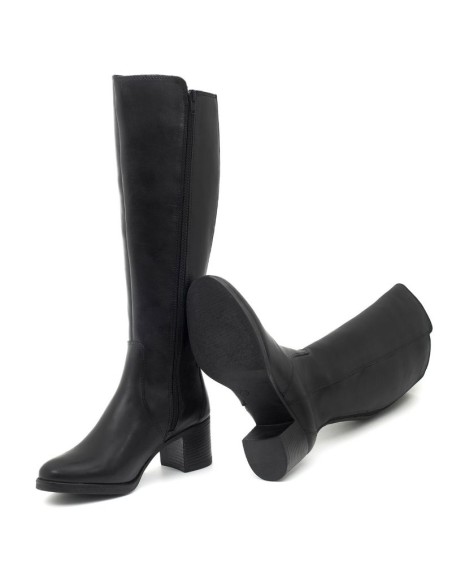 Botas de mujer de piel liso color negro