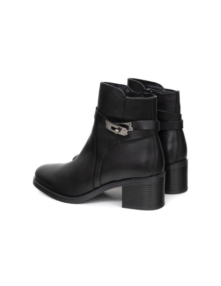 Black leather women's boots