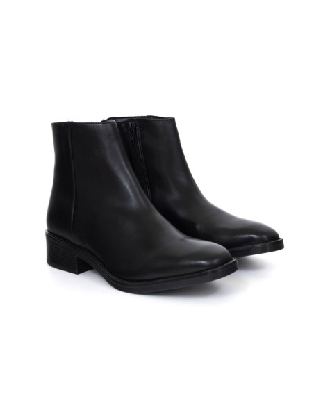 Black leather women's boots