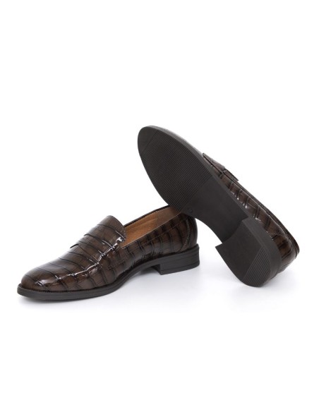 Brown leather women's mocassins