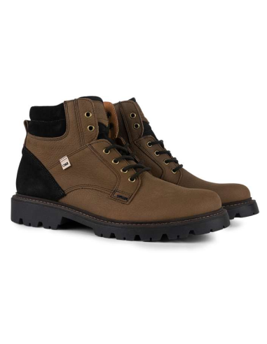 Brown nubuck boot
