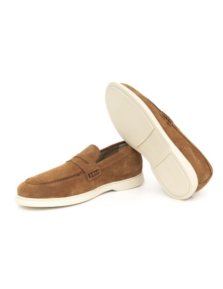 Camel suede moccasin
