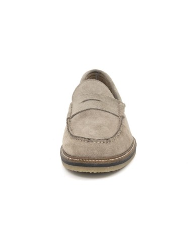 Mocasín de ante con antifaz color beige