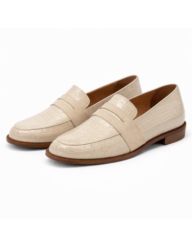 Beige leather women's moccasins