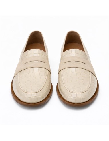 Beige leather women's moccasins