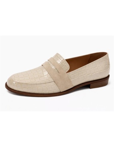 Beige leather women's moccasins