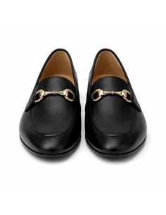 Mocasines de mujer de piel con aplique metálico color negro 2