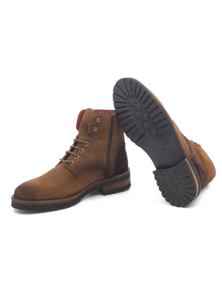 Light Brown suede boot