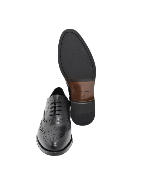 Black leather Oxford