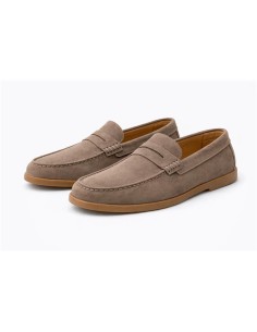 Mocasín de ante con antifaz color marrón