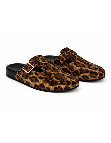 Sandalias de mujer de piel con hebilla color marrón
