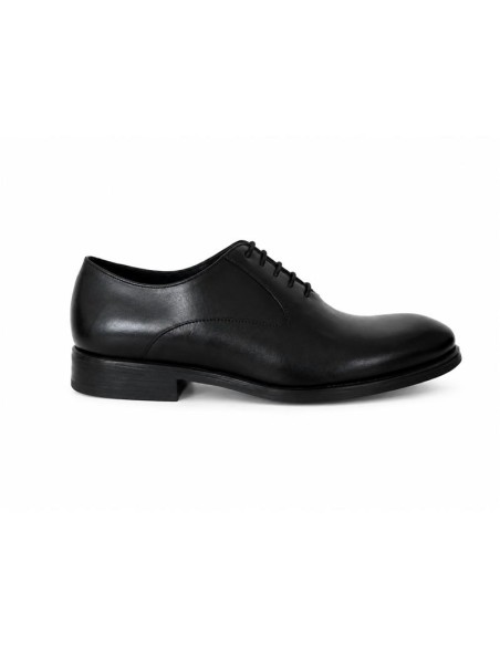 Black leather Oxford