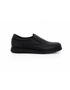 Mocasín de piel con aplique metálico color negro 2