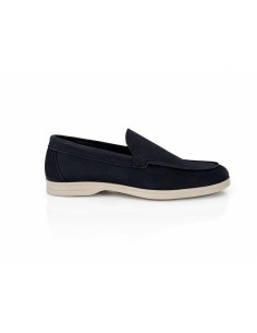 Mocasín de nobuck con aplique metálico color azul 2