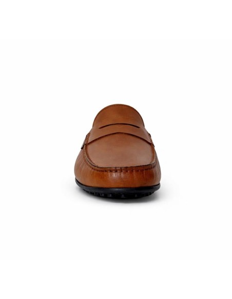 Mocasín de piel con antifaz color cuero