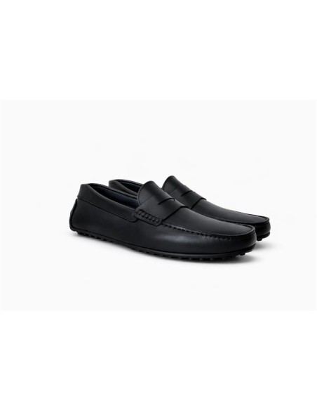 Mocasín de piel con antifaz color negro