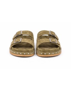 Sandalias de mujer de ante con hebilla color verde