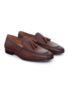 Mocasín de piel con borlas color marrón