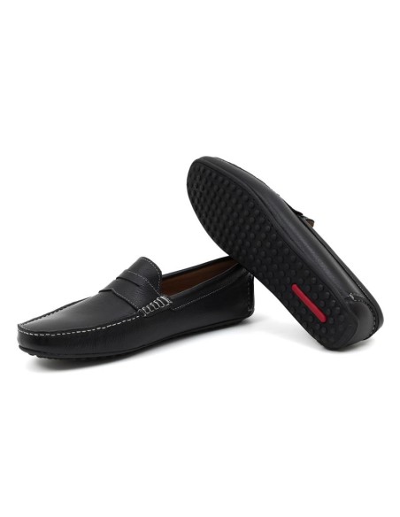 Mocasín de piel con antifaz color negro