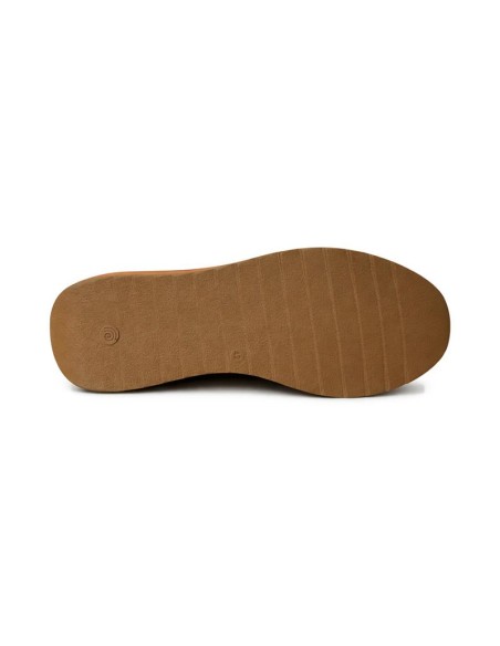 Deportivo de ante liso color cuero