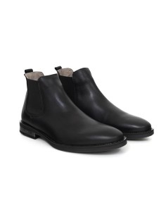 Black leather chelsea boots 2