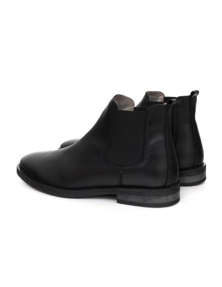 Black leather chelsea boots