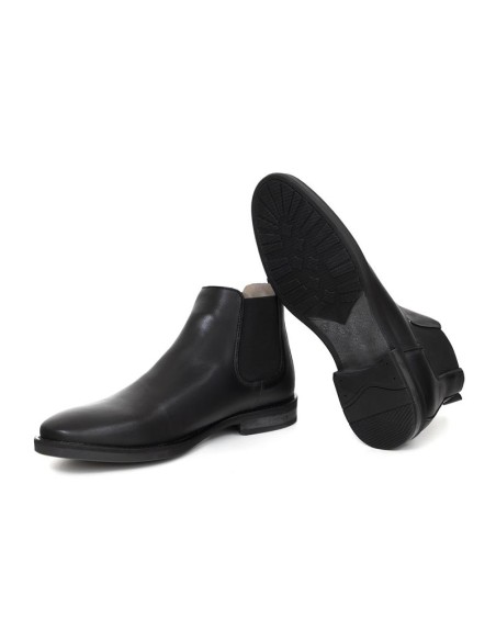 Black leather chelsea boots