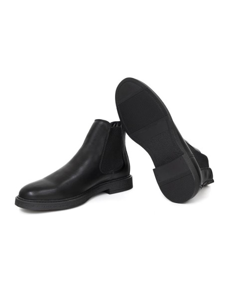 Black leather chelsea boots