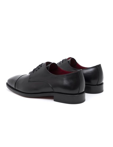 Derby de piel liso color negro