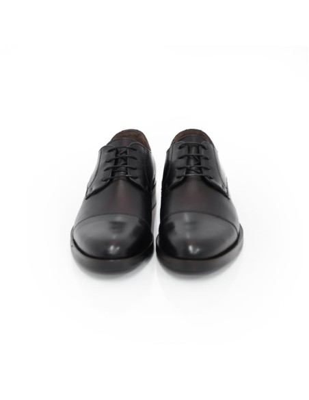 Derby de piel con costura color negro