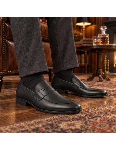 Mocasín de piel con antifaz color negro