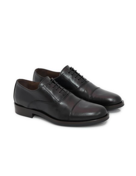 Oxford de piel de costura vuelta color negro
