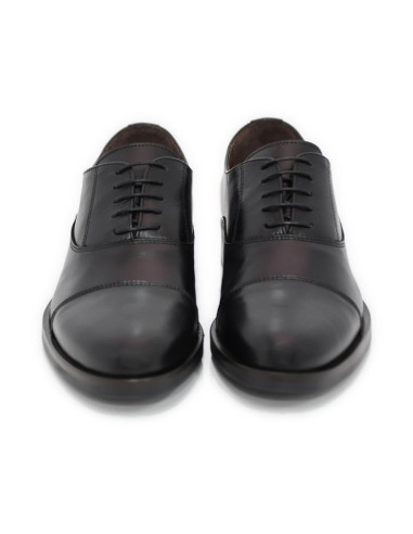 Black leather Oxford