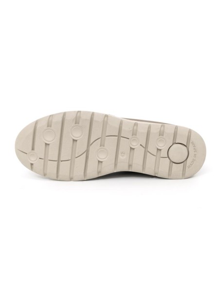 Mocasín slip-on con suela en contraste color beige