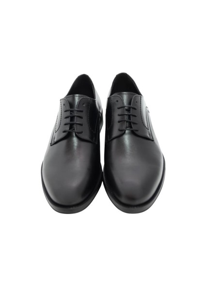 Derby de piel liso color negro