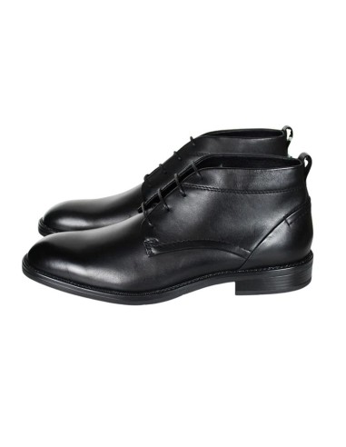 Botín de piel acabado a mano color negro