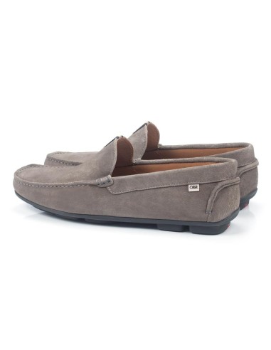 Mocasín de ante con costura en contraste color gris