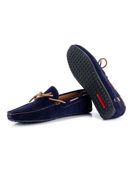 Mocasín de ante con cordones en contraste color azul