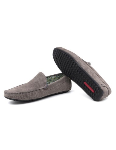 Mocasín de ante cosido artesano color gris