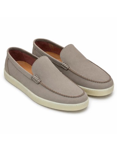 Mocasín de ante acabado a mano color gris