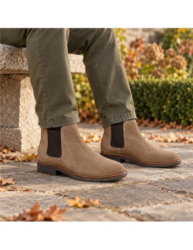 Botines Chelsea de ante con elástico lateral color beige