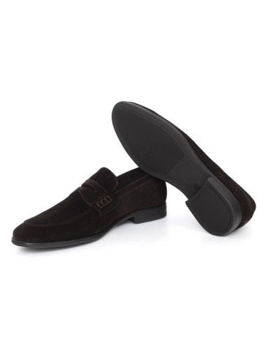 Mocasín de ante de piso antideslizante color marrón