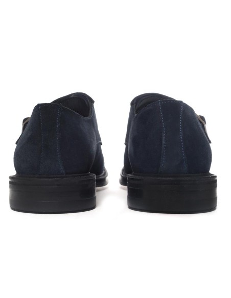 Zapato con hebilla de ante con dos  hebillas color azul