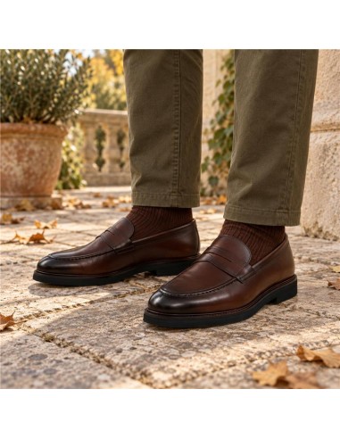 Mocasín de piel de piso antideslizante color cuero