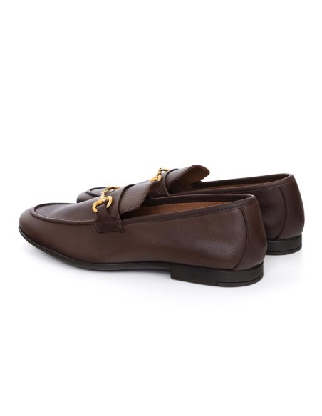 Mocasín de piel de piso antideslizante color marrón