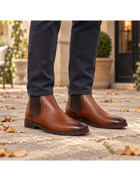 Light Brown leather chelsea boots