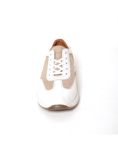 Deportivo de piel liso color blanco