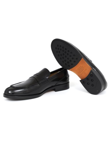 Mocasín de piel con antifaz color negro