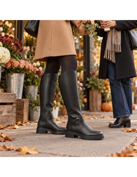 Botas de mujer de piel con aplique metálico color negro