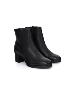 Black leather women's boots 2